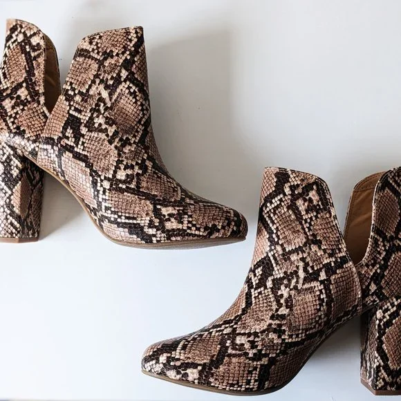 Lane Bryant Dream Cloud Cutout High Heel Bootie - Snakeskin - 11W - Picture 3 of 15